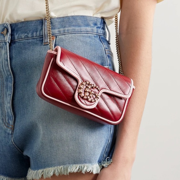 SOLD♥️AUTHENTIC GUCCI
Red & Pink Super Mini Matelassé GG Marmont Bag - Picture 4 of 17